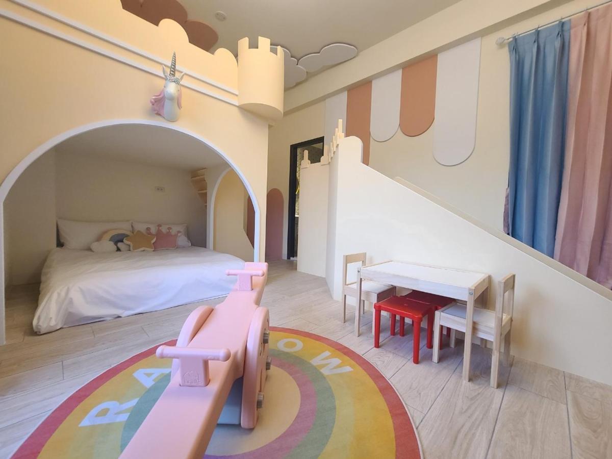 Sunlight Forest Homestay Tainan Exterior foto