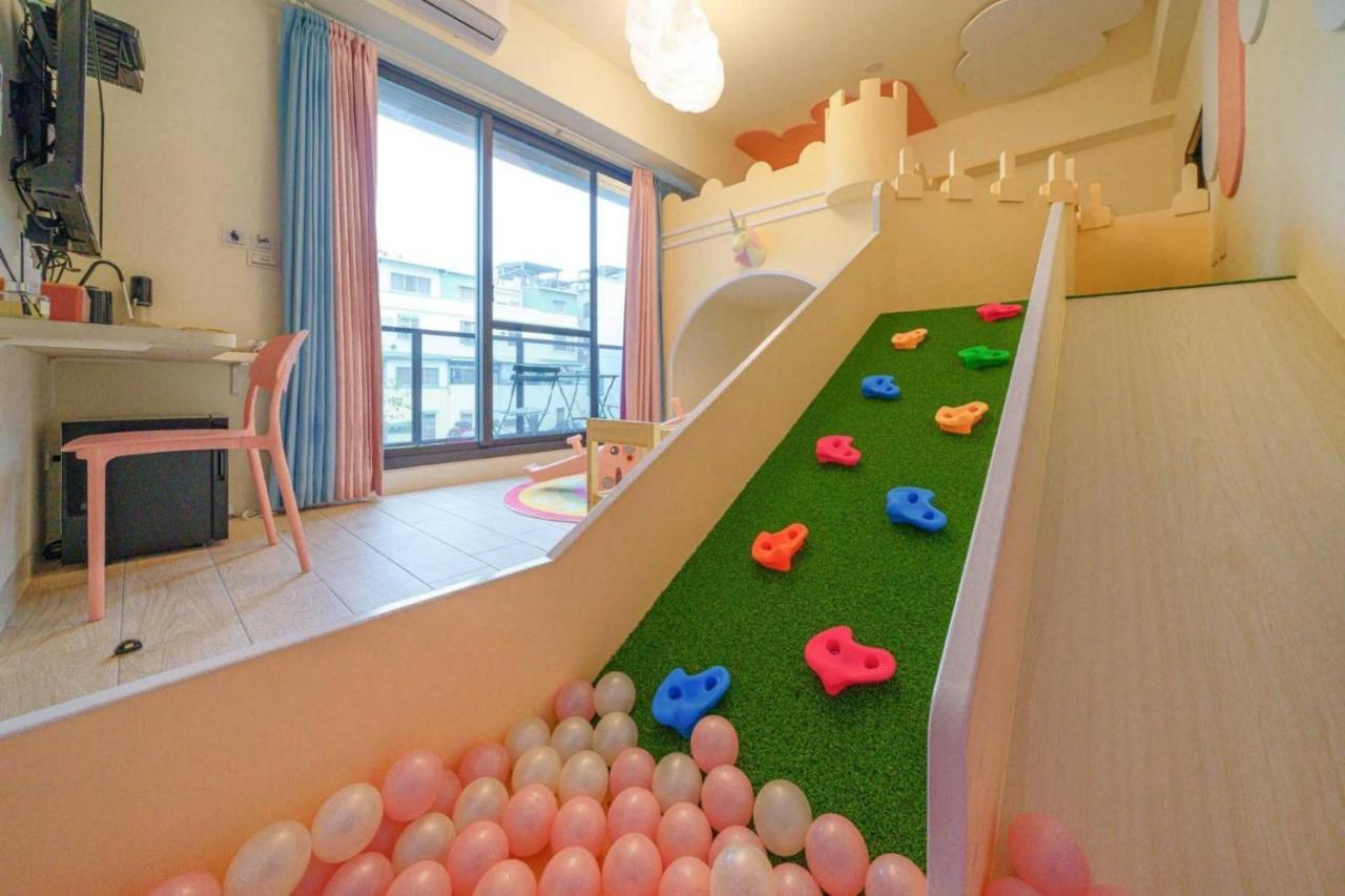 Sunlight Forest Homestay Tainan Exterior foto