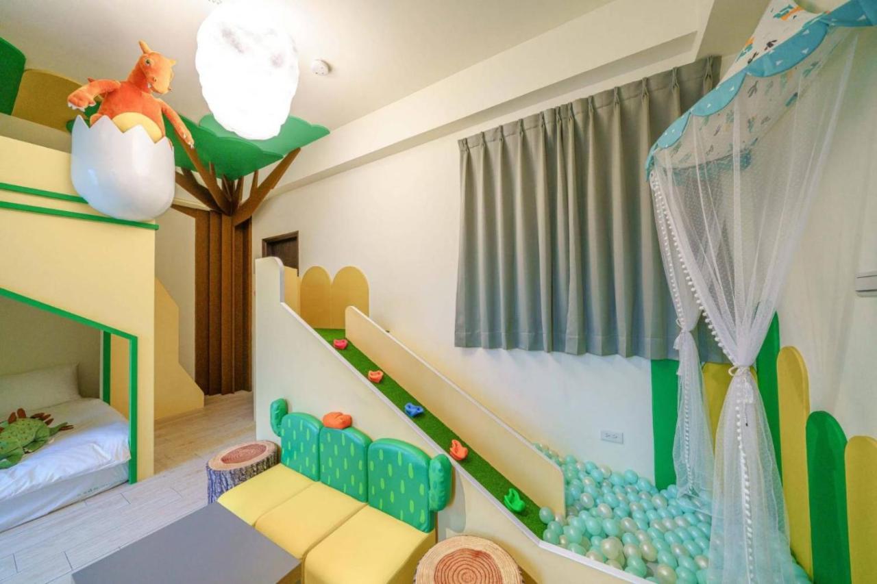 Sunlight Forest Homestay Tainan Exterior foto